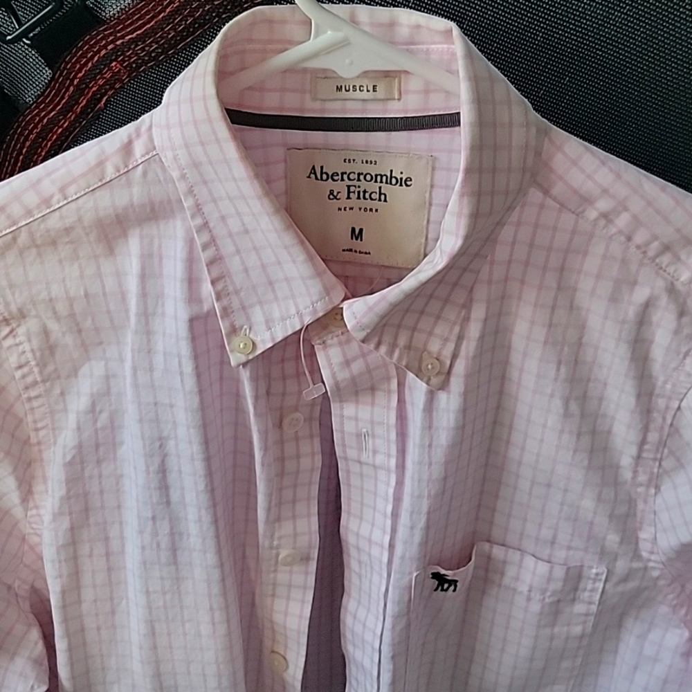 Abercrombie & Fitch young men shirt